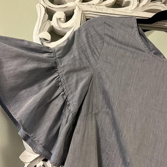 Bell sleeve SS chambray blouse - Picture 3 of 5